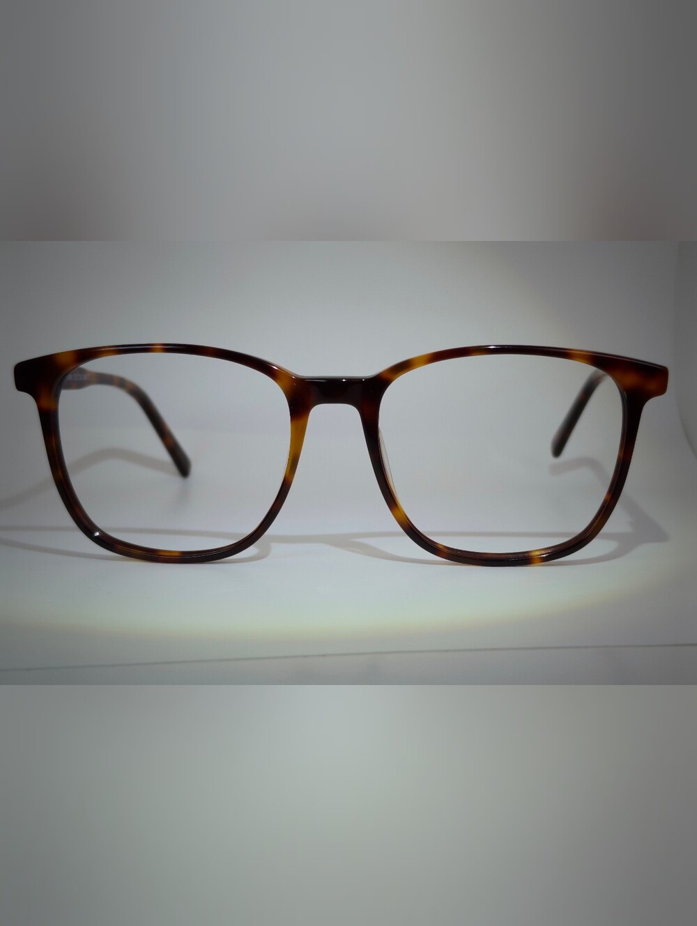 Finn. Tortoiseshell Square Traditional Shape And Color.